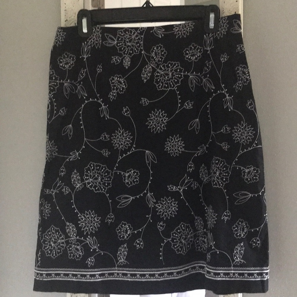 Ann Taylor cotton skirt $10